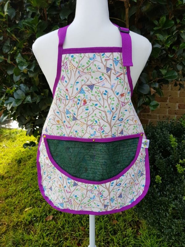 Bunting Children's Gardening Apron (purple) - Image 3