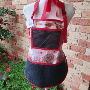 Gumnut Pink Potting Apron (red)