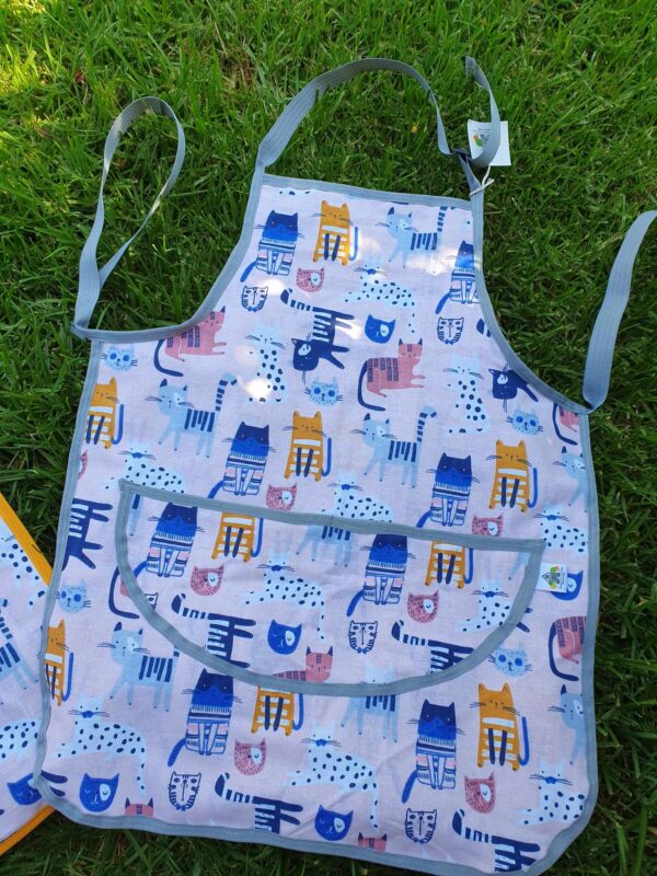 Pink Cat Kid's Kitchen / Craft Apron (Blue) - Image 2